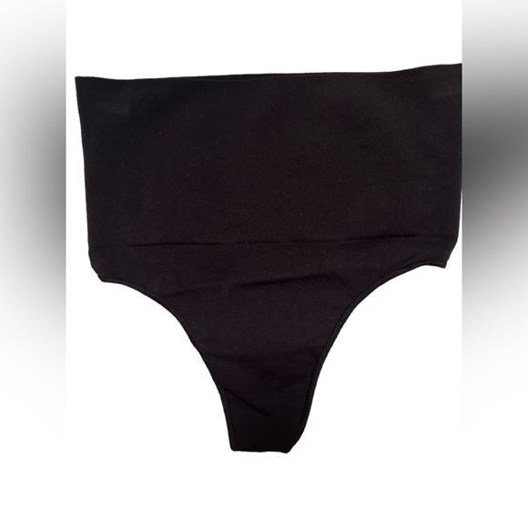 SKIMS Other - NWOT SKIMS Core Control Mid Waist Thong Shapewear in Black Size S/M